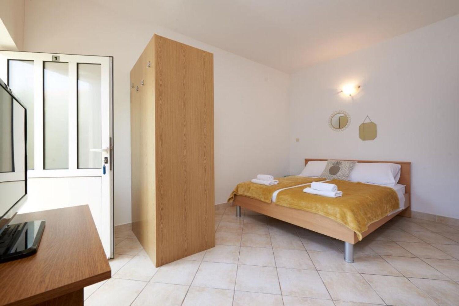 Apartments Mare - 30 M From Pebble Beach Seget Vranjica Buitenkant foto