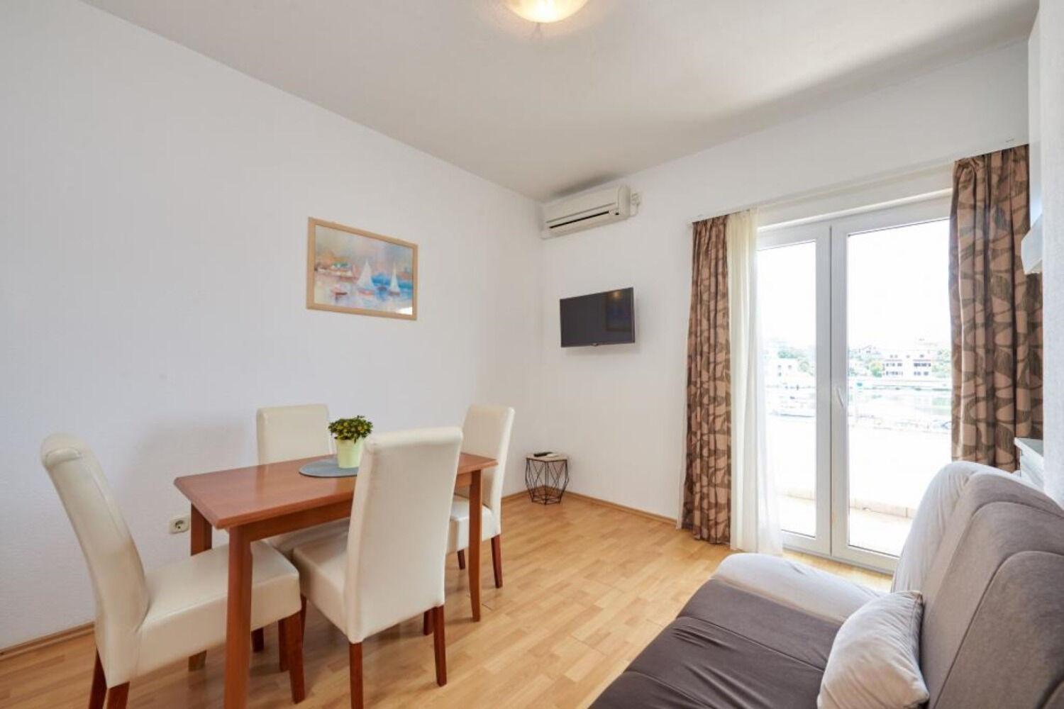 Apartments Mare - 30 M From Pebble Beach Seget Vranjica Buitenkant foto